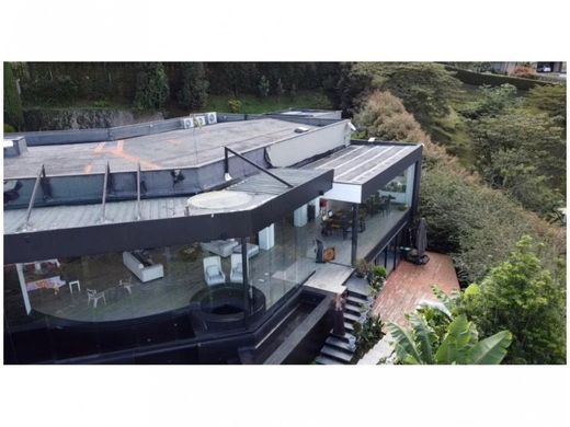 Πολυτελή κατοικία σε Μεδεγίν, Medellín