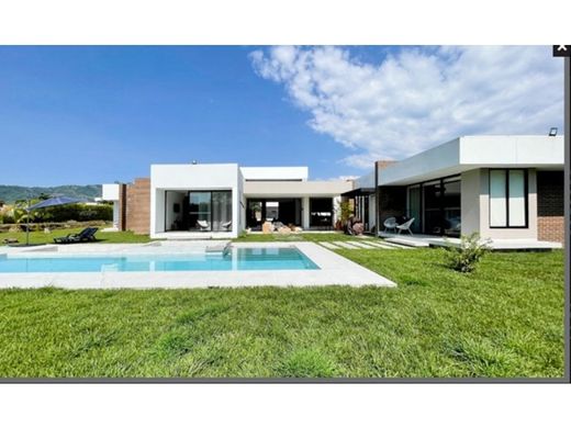 郊区住宅  Pereira, Departamento de Risaralda