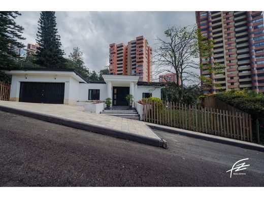 호화 저택 / 메데인, Medellín