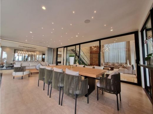 منزل ﻓﻲ ميديلين, Medellín