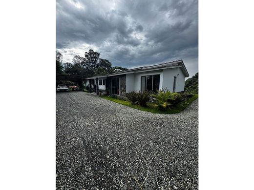 Köy evi Circasia, Quindío Department