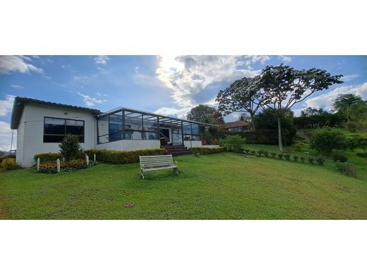 Ρουστίκ ή αγροικία σε Retiro, Departamento de Antioquia