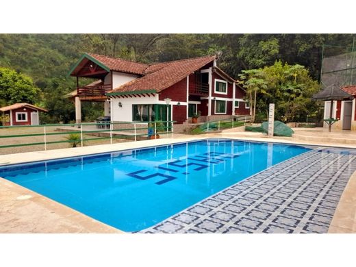 村舍/农舍  Barbosa, Departamento de Antioquia