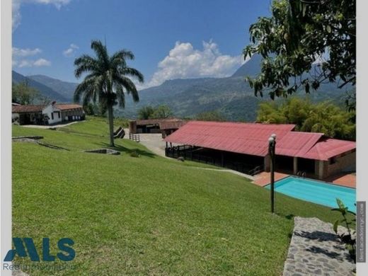 Köy evi Amagá, Departamento de Antioquia