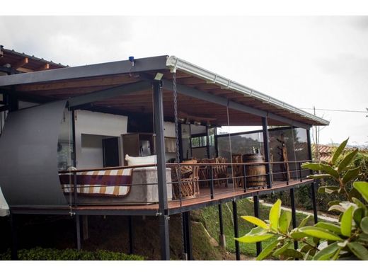 Luxus-Haus in Guarne, Departamento de Antioquia
