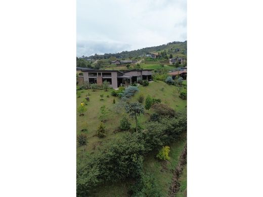 Köy evi Rionegro, Departamento de Antioquia