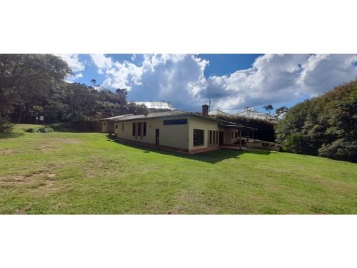 ‏בתים כפריים או חוות ב  Envigado, Departamento de Antioquia