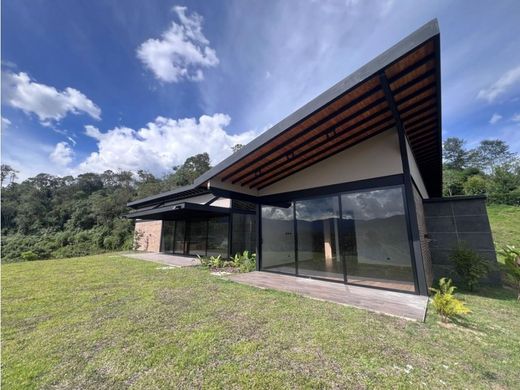 Casa de lujo en Retiro, Departamento de Antioquia