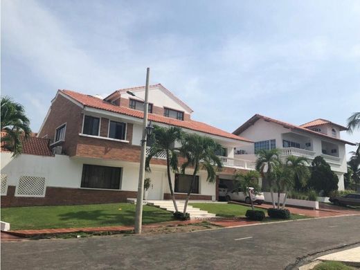 Casa de lujo en Puerto Colombia, Atlántico