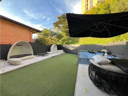 Πολυτελή κατοικία σε Μεδεγίν, Medellín