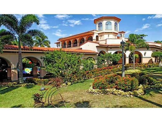Santiago de Cali: Villas and Luxury Homes for sale - Prestigious Properties  in Santiago de Cali 