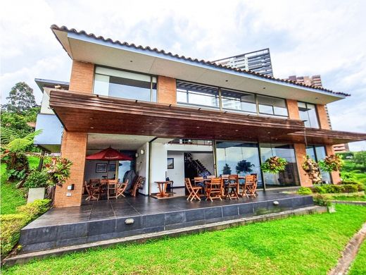 Πολυτελή κατοικία σε Sabaneta, La Estrella