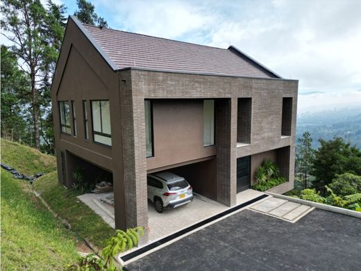 Πολυτελή κατοικία σε Envigado, Departamento de Antioquia