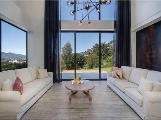 컨트리하우스 / La Ceja, Departamento de Antioquia