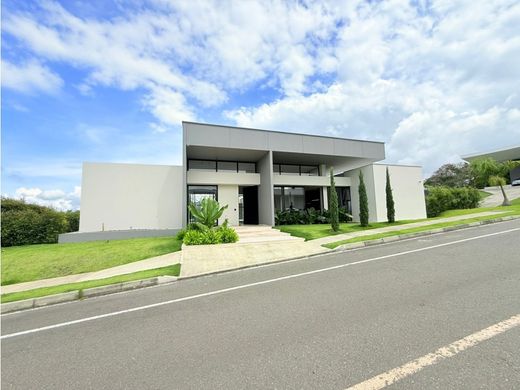 郊区住宅  Pereira, Departamento de Risaralda