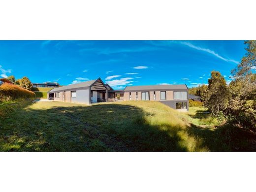 컨트리하우스 / Envigado, Departamento de Antioquia