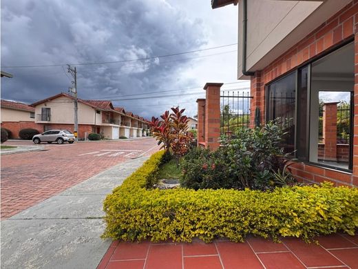 Casa de lujo en La Ceja, Departamento de Antioquia