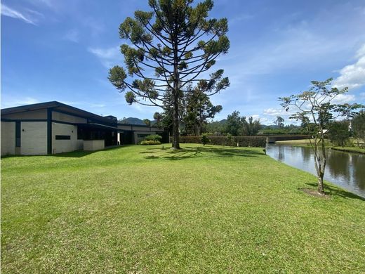 Загородный Дом, La Ceja, Departamento de Antioquia