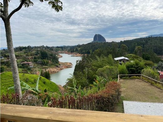 Εξοχική κατοικία σε El Peñol, Yarumal