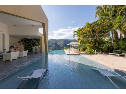 Casa de lujo en Anapoima, Cundinamarca