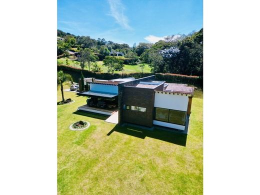 Casa de campo - La Ceja, Departamento de Antioquia