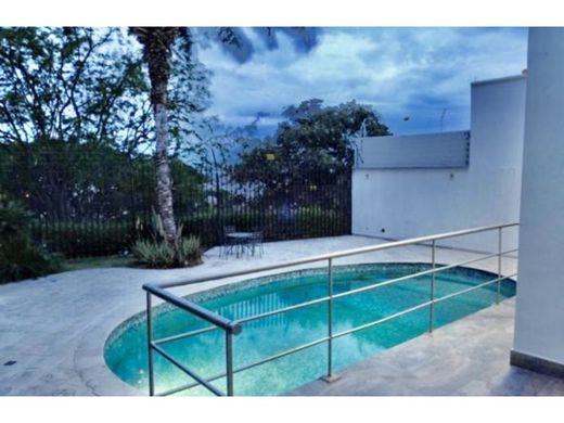 Cali, Departamento del Valle del Caucaの高級住宅