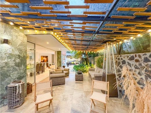 Casa de lujo en Envigado, Departamento de Antioquia