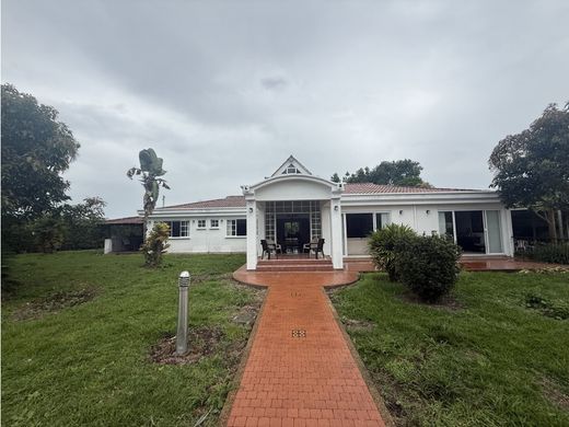 Country House in La Tebaida, Quindío Department