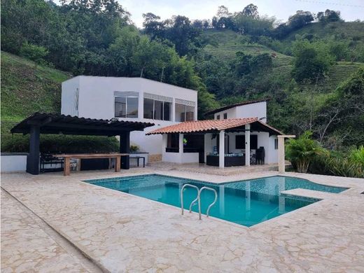 Gutshaus oder Landhaus in Amagá, Departamento de Antioquia