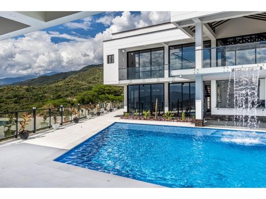 Farmhouse in San Jerónimo, Departamento de Antioquia