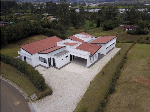 Luksusowy dom w La Ceja, Departamento de Antioquia