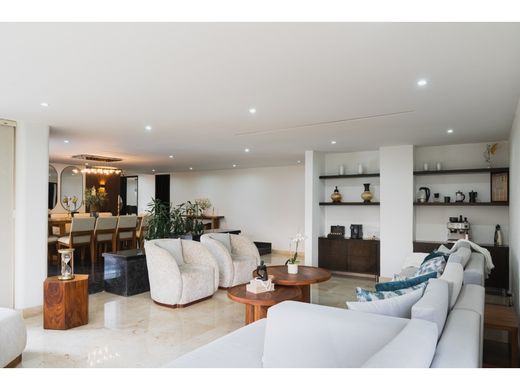 Apartment / Etagenwohnung in Medellín, Departamento de Antioquia