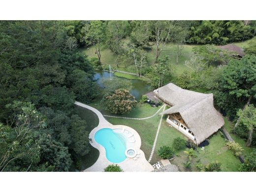 Farmhouse in Girardota, Departamento de Antioquia