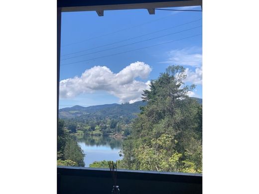 地皮  Retiro, Departamento de Antioquia