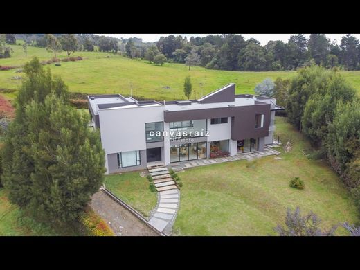 منزل ريفي ﻓﻲ Envigado, Departamento de Antioquia