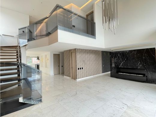 ﺷﻘﺔ ﻓﻲ ميديلين, Medellín