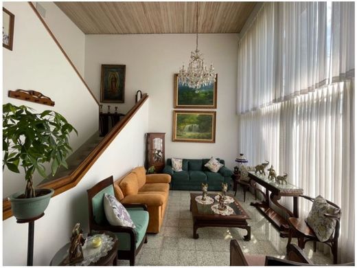 Πολυτελή κατοικία σε Μεδεγίν, Medellín