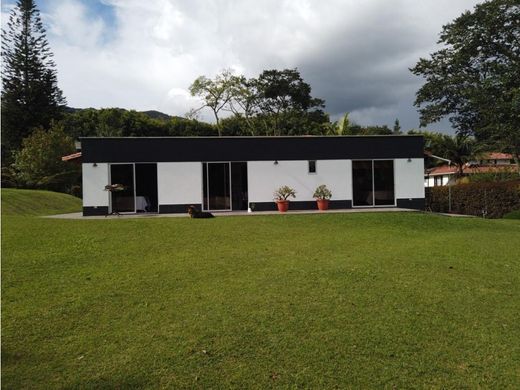 Cortijo o casa de campo en La Ceja, Departamento de Antioquia