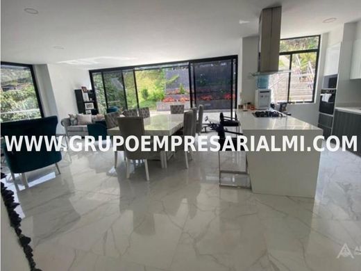 Сельский Дом, Envigado, Departamento de Antioquia