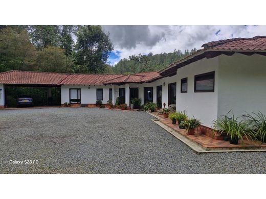 Country House in Retiro, Departamento de Antioquia