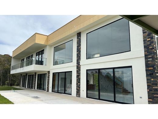 Загородный Дом, Guarne, Departamento de Antioquia