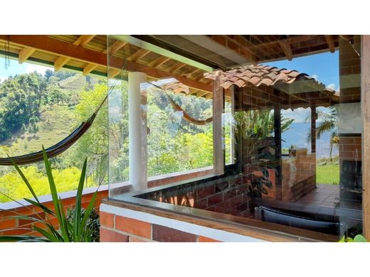 Rustik ya da çiftlik La Estrella, Departamento de Antioquia