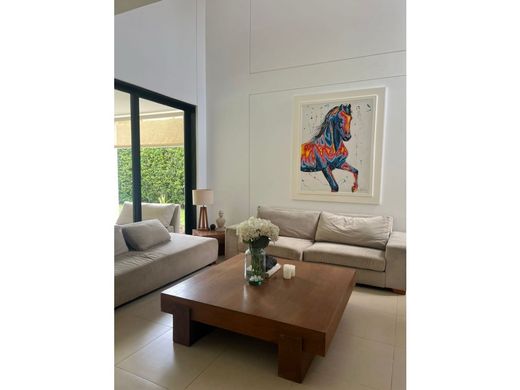 Cali, Departamento del Valle del Caucaの高級住宅