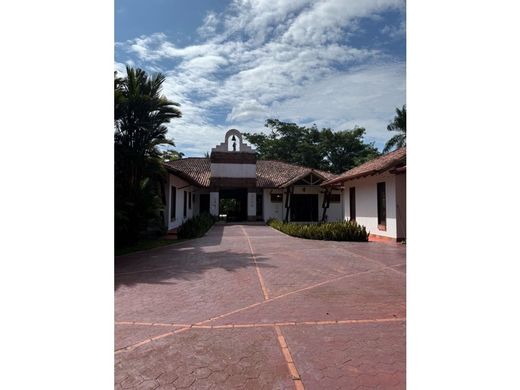 컨트리하우스 / Villavicencio, Departamento del Meta