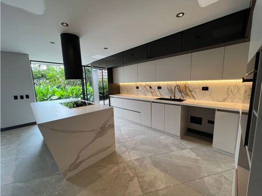 아파트 / 메데인, Medellín