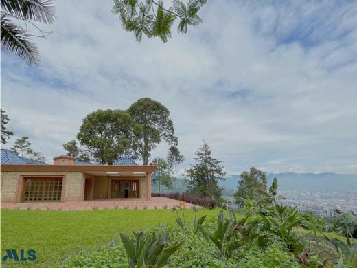 منزل ﻓﻲ Envigado, Departamento de Antioquia