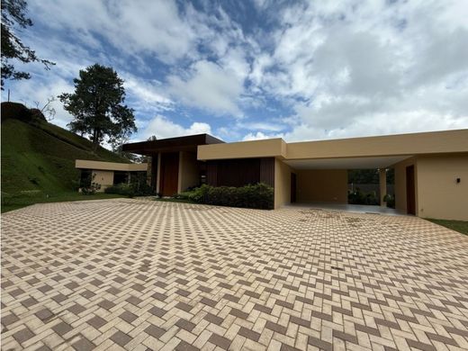 Εξοχική κατοικία σε Carmen de Viboral, El Carmen de Viboral