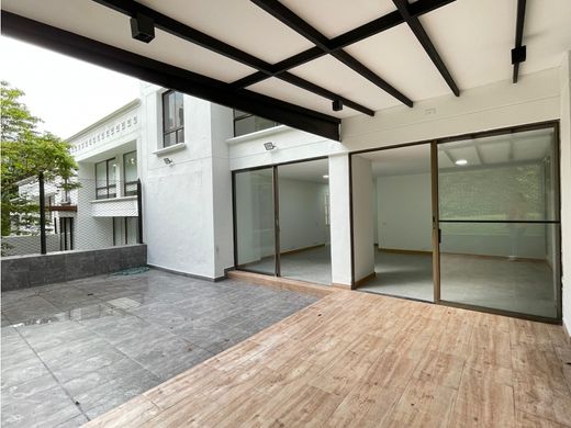 منزل ﻓﻲ ميديلين, Medellín