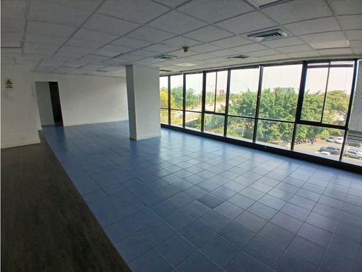 مكتب ﻓﻲ ميديلين, Medellín