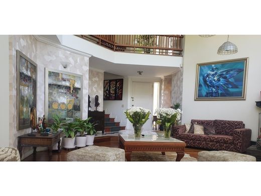 Luxus-Haus in Envigado, Departamento de Antioquia